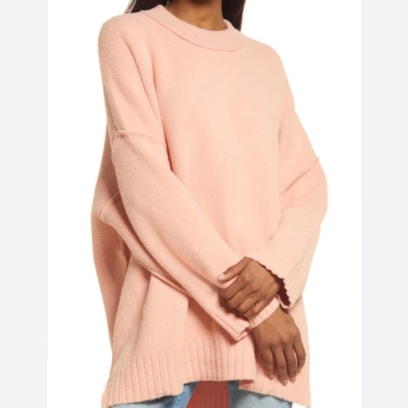 Free People Sweaters - Free People Oversized Peaches Tunic Chunky Knit Sweater size Medium Dusty Pink